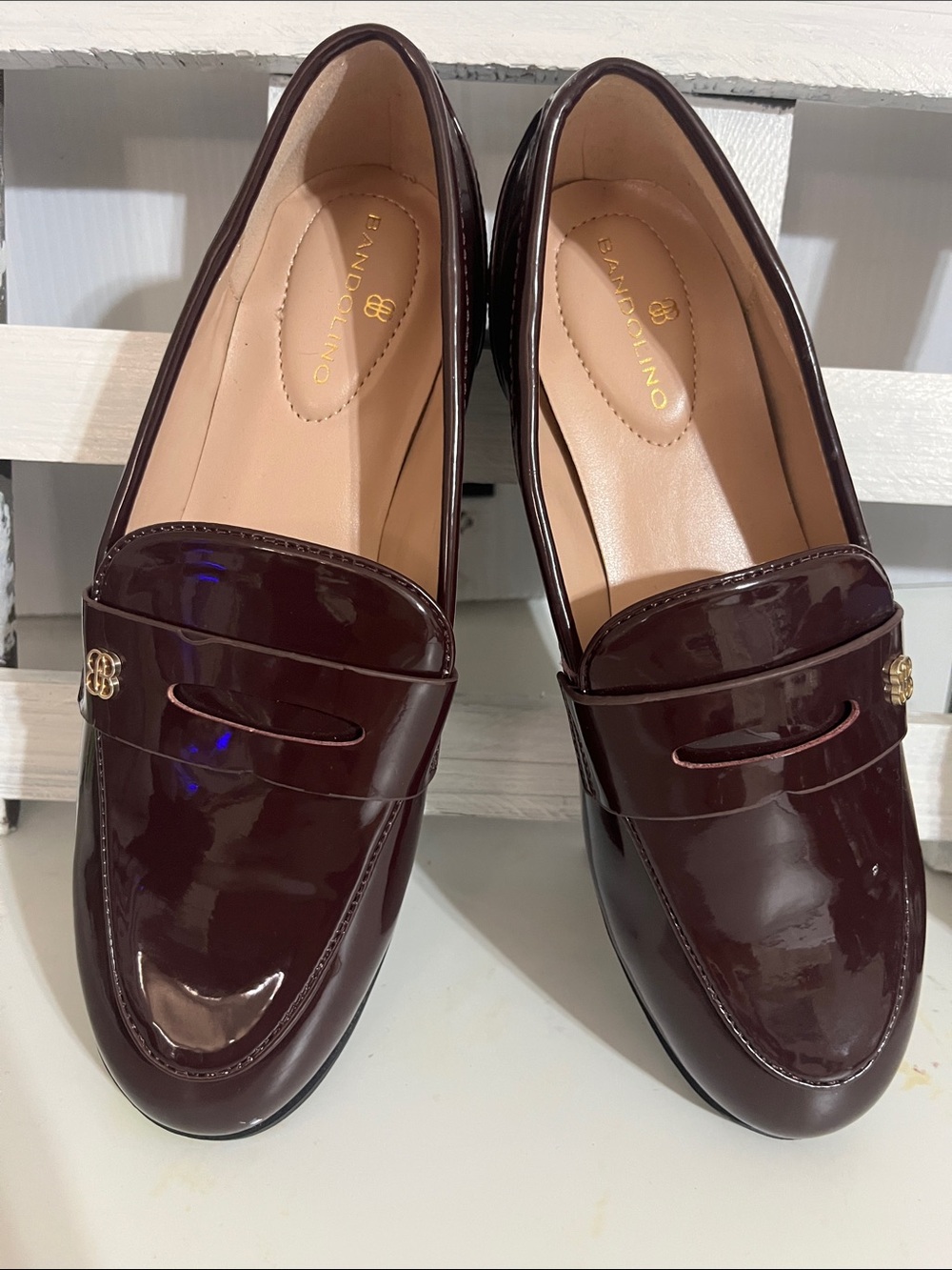 Bandolino Women's Patent Loafers in Burgundy Size 6 NWOT